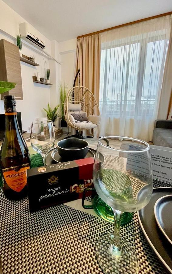 Aqua Vista Nuba - Vedere Top La Mare Si Lac - Apartament 2 Camere Summerland - Mamaia Мамая Экстерьер фото